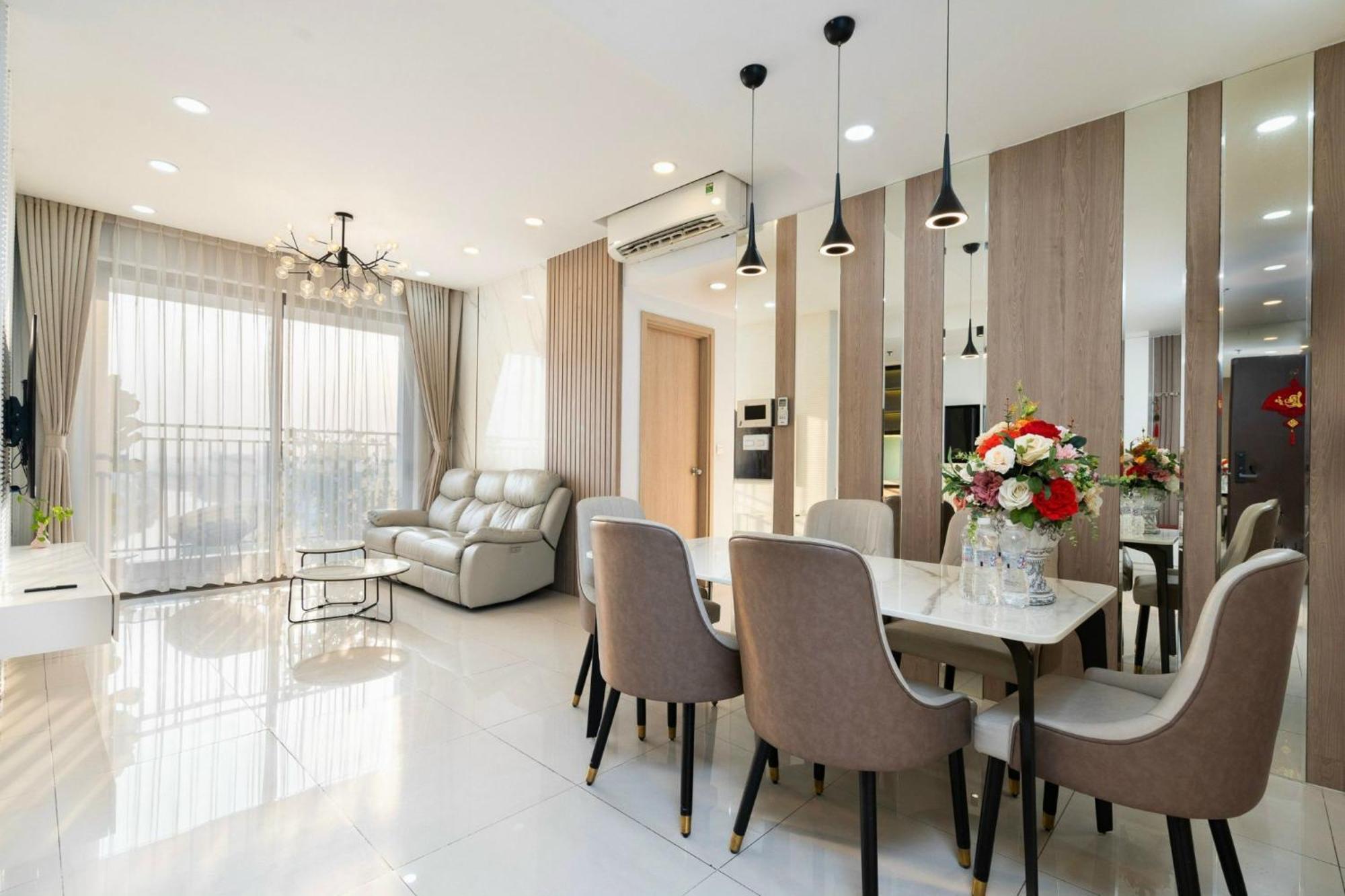 Service By Me In River Gate Building Apartment