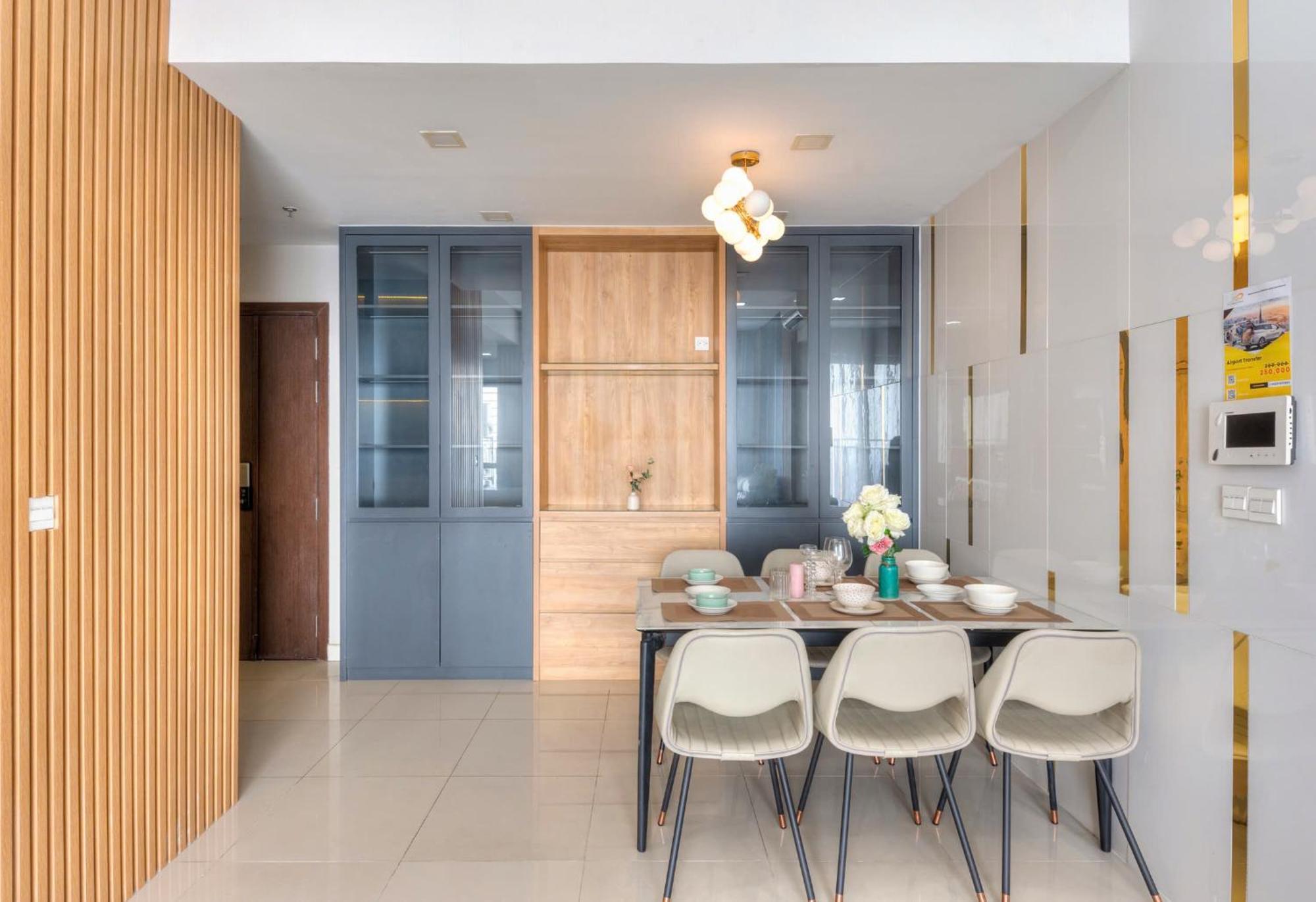 Service By Me In River Gate Building Apartment *
