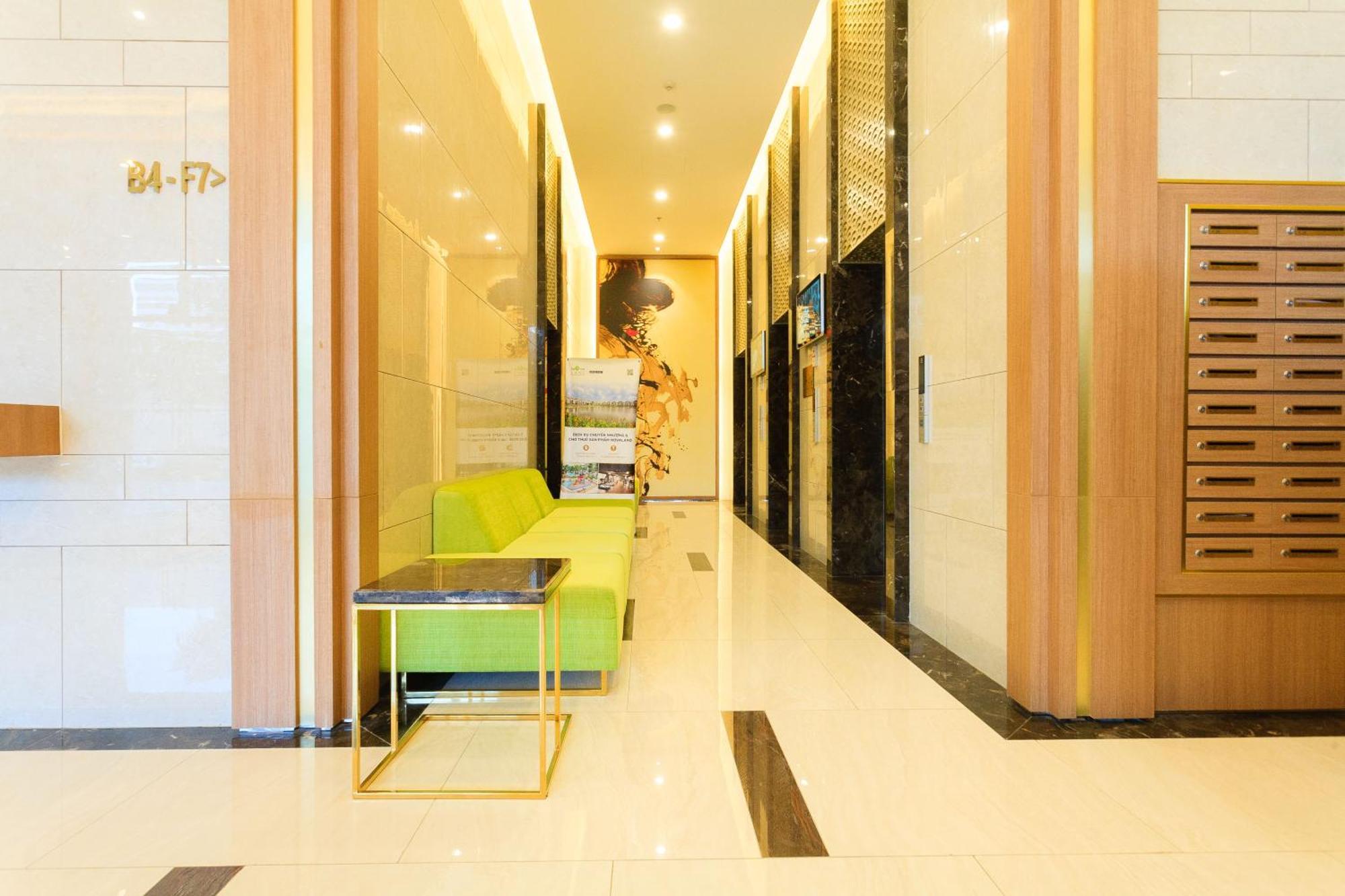 Service By Me In River Gate Building TP. Hồ Chí Minh